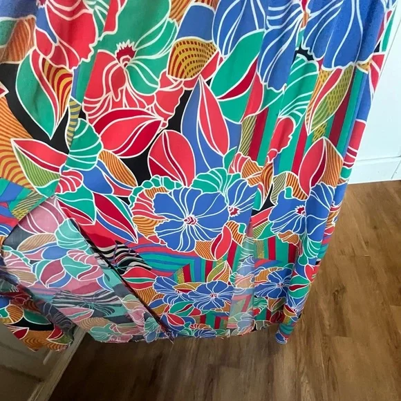 Vici Aakaa Put it in Print Vibrant Floral Off-Shoulder Smocked Maxi Dress - Picture 3 of 9